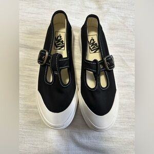 Vans Black and White Women's Sneakers